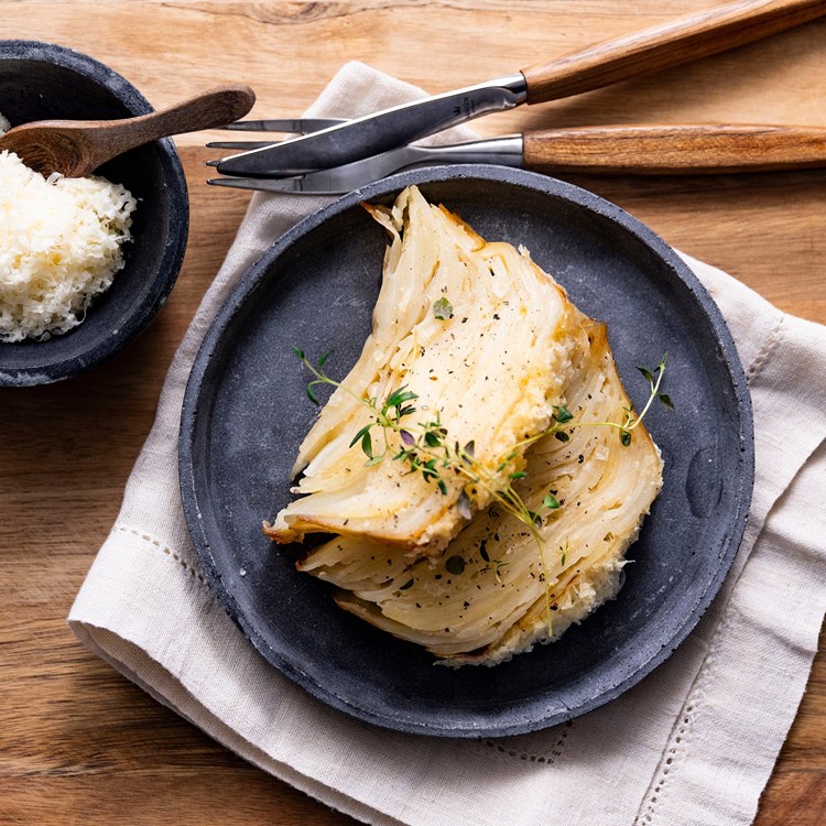 Potetgrateng med hvitløk og fløte