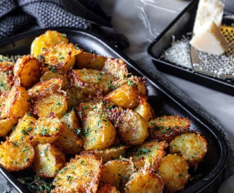 Stekte poteter med parmesan