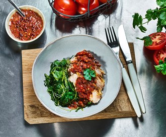 Spicy tomatdressing med kylling