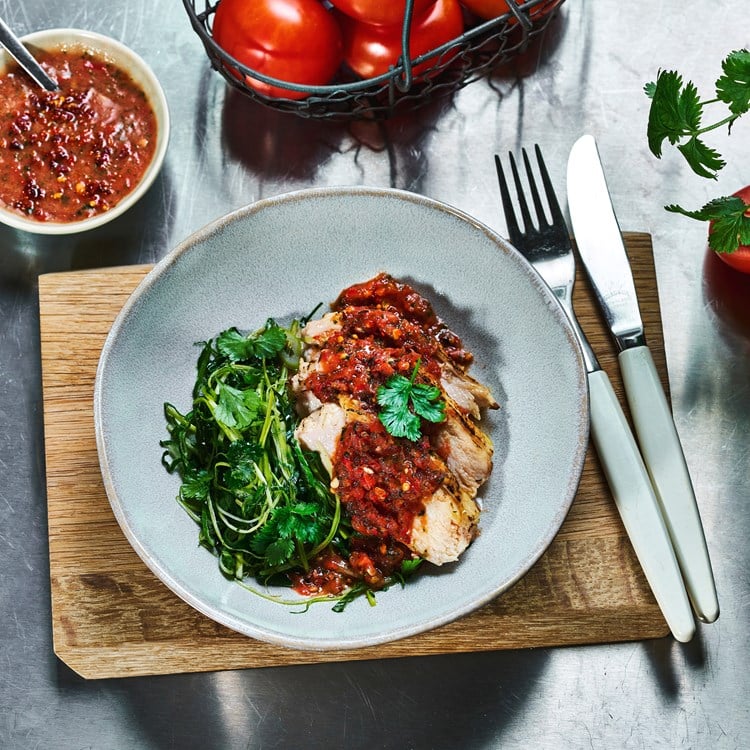 Spicy tomatdressing med kylling